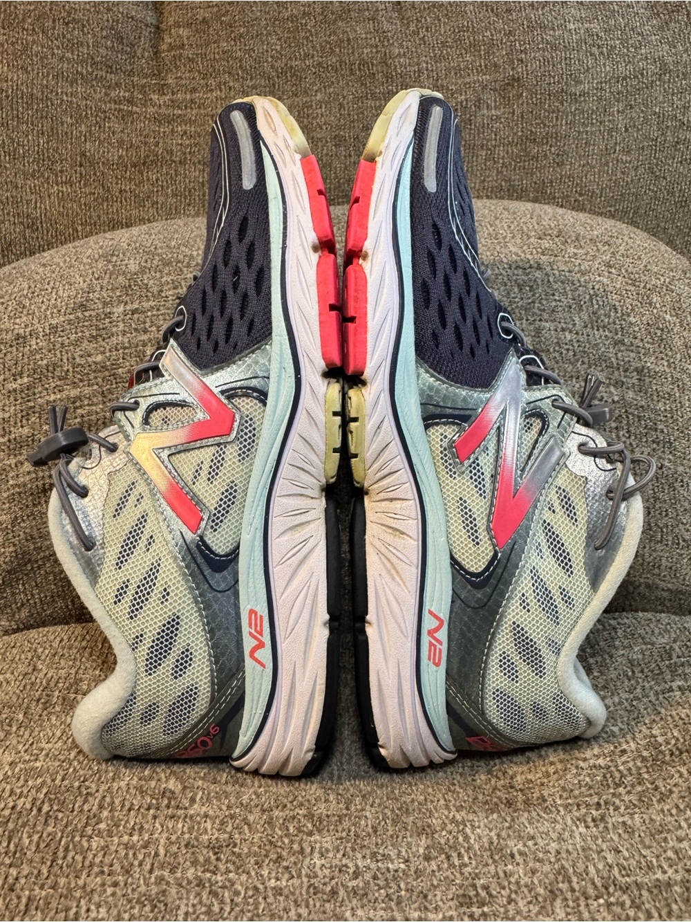 New Balance 1260v6 performance running shoes Silver/Blue/Pink #W1260PW6 Size 7.5 - Picture 6 of 12